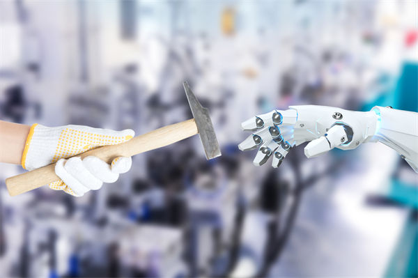 員工對數(shù)字化管理抵觸，推進(jìn)遇阻，怎樣化解難題？