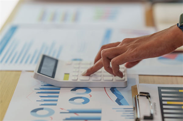 執(zhí)行與預(yù)算嚴重脫節(jié)，企業(yè)如何構(gòu)建動態(tài)監(jiān)控與調(diào)整機制？