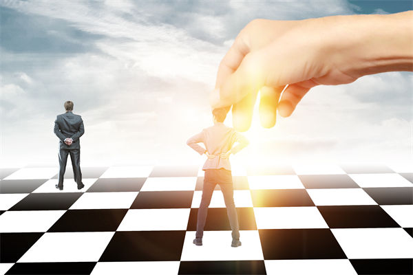 把頂層設(shè)計和問計于民統(tǒng)一起來，對企業(yè)戰(zhàn)略的啟示