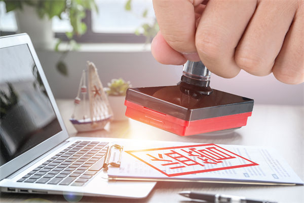 人力資源管理分析：女子挪用公司近1700萬(wàn)買奢侈品