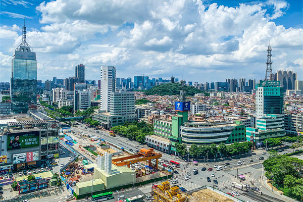 佛山管理咨詢公司深度助力，企業(yè)如何加速突破成長天花板？