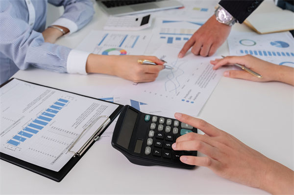 預算成紙上空談，怎樣讓數(shù)據(jù)真正驅動決策落地？