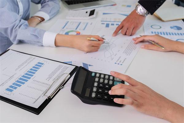 文化口號(hào)貼滿墻，企業(yè)文化如何真正走進(jìn)員工心里？