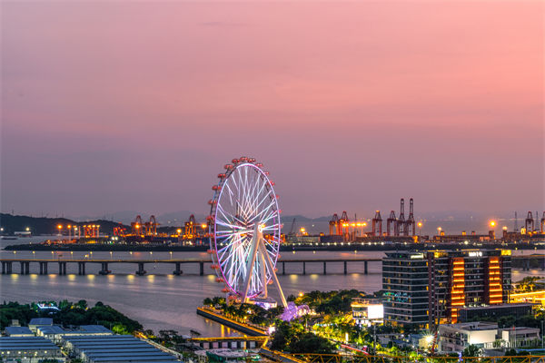 行業(yè)洗牌加速企業(yè)迷茫，深圳戰(zhàn)略咨詢公司能指明突圍方向嗎？