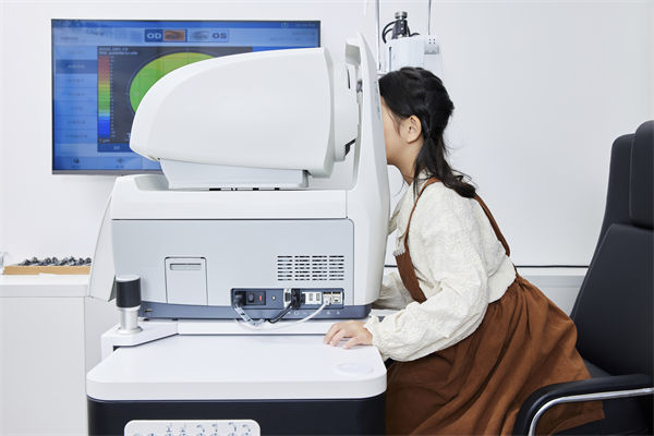 制造業(yè)管理：電子產(chǎn)品“防藍(lán)光”功能真能護(hù)眼嗎？