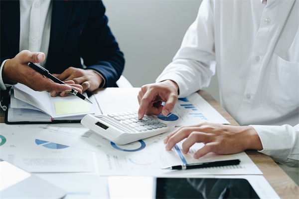 暑期檔電影票房破115億，預(yù)算管理咨詢怎么看？