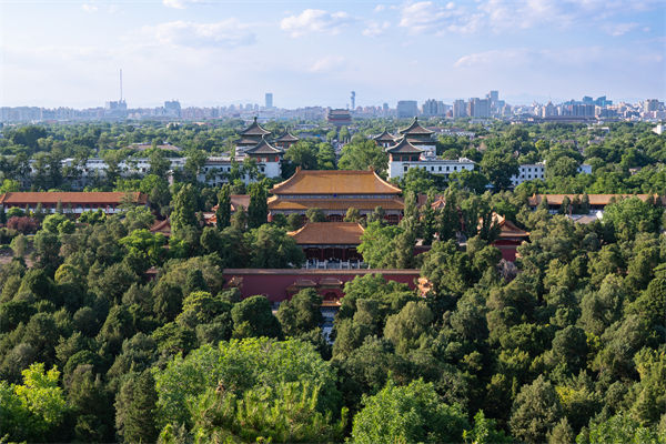 多家公司通知帶薪放假看閱兵，績效管理有何啟示？